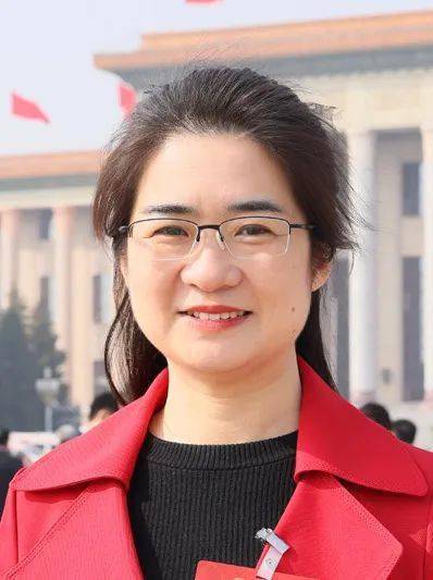 全国人大代表 鲁曼(记者郭士辉 通讯员 周陈华 王晓婷整理)最高人民