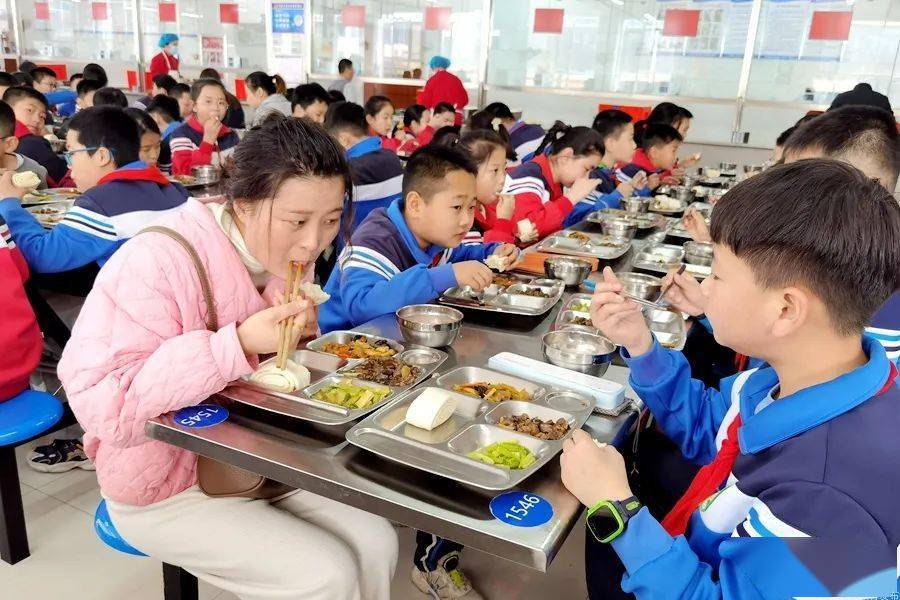 【家校共育】县振华实验学校:家校齐发力 同心育未来_家长_教育_管理