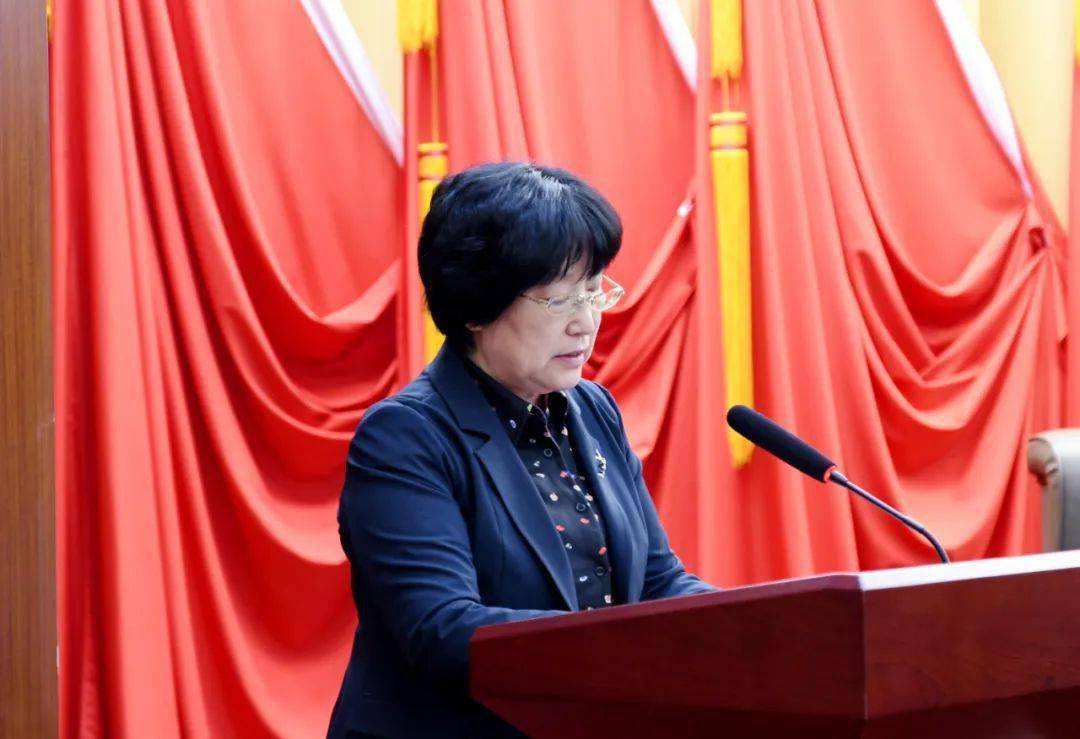 妇联界别活动组组长 王万英在联系服务妇女中彰显界别优势