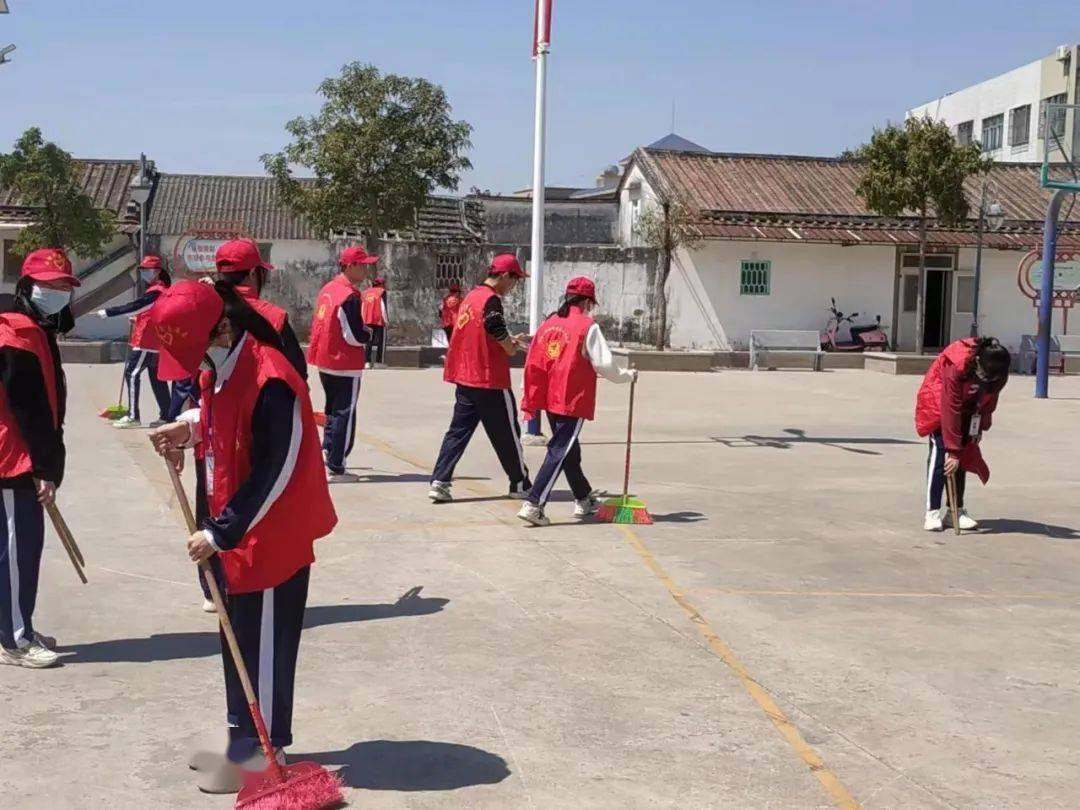 【基层动态】井都中学开展学雷锋活动月系列活动_校园_弘扬_时代