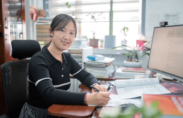 科学院大学博士生导师中国科学院数学与系统科学研究院研究员 王珏