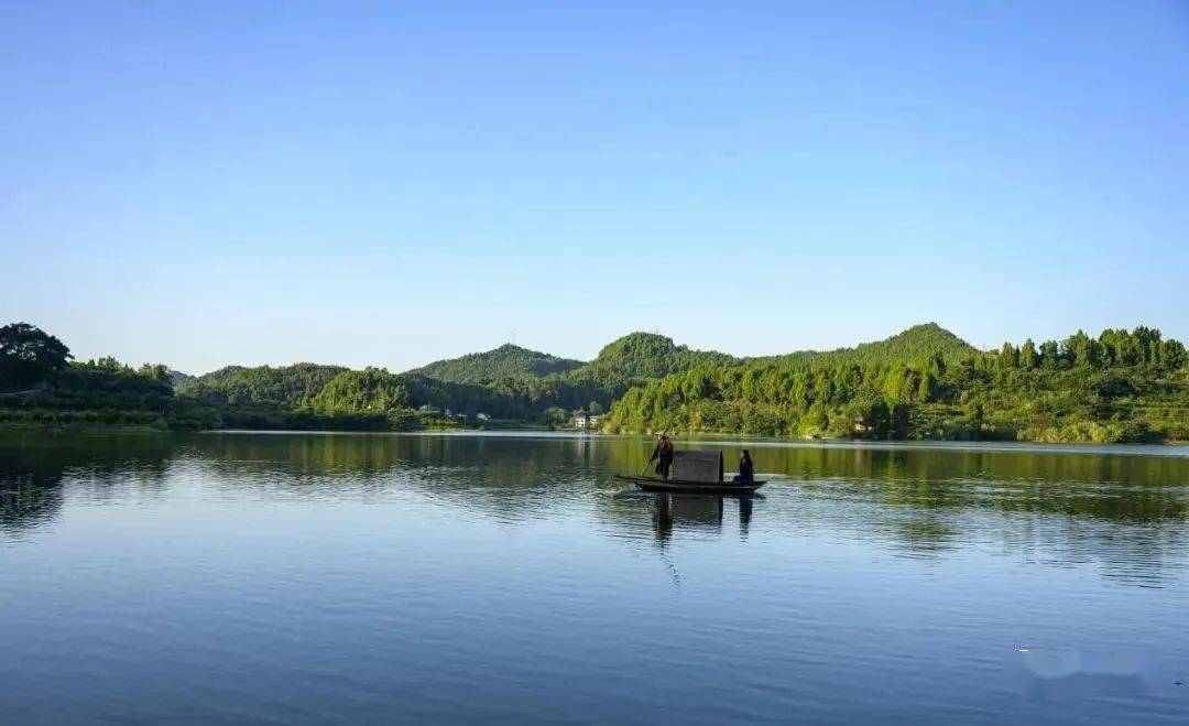 紫岩水库拾山湖·滨水栖居02👉特色👈:湖光山色,民宿客栈拾山湖