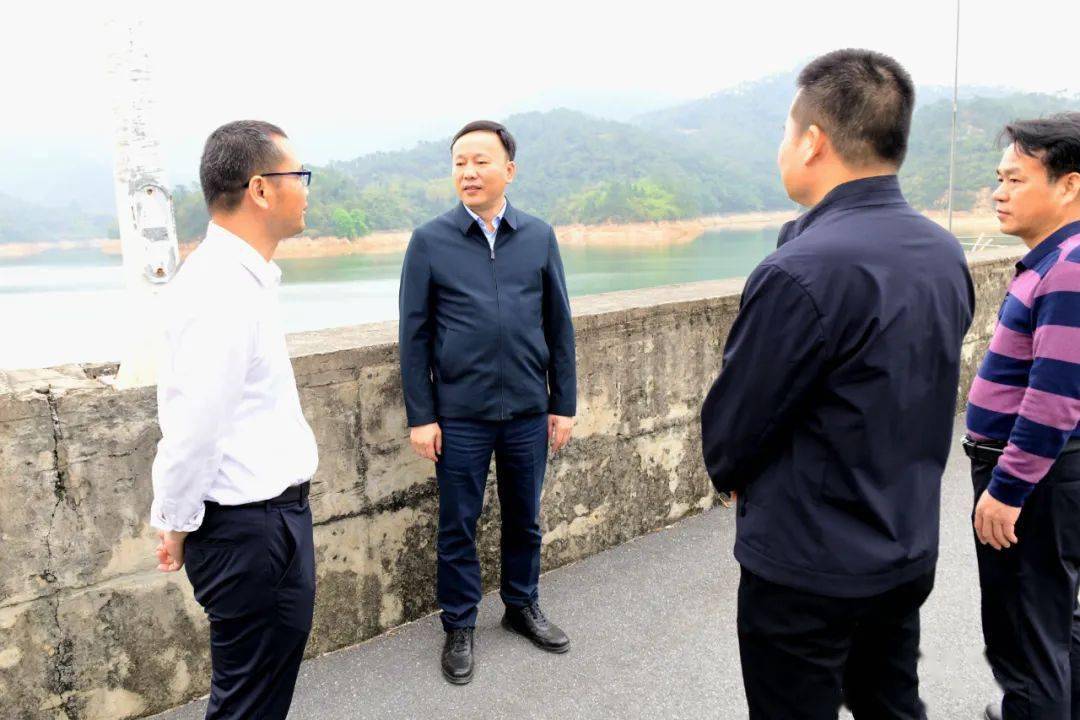 莫景彪调研农业示范带建设和水库防汛防灾工作_发展