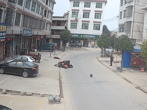 邵东灵官殿发生一起交通事故_刘某平_机动车_刘某秀