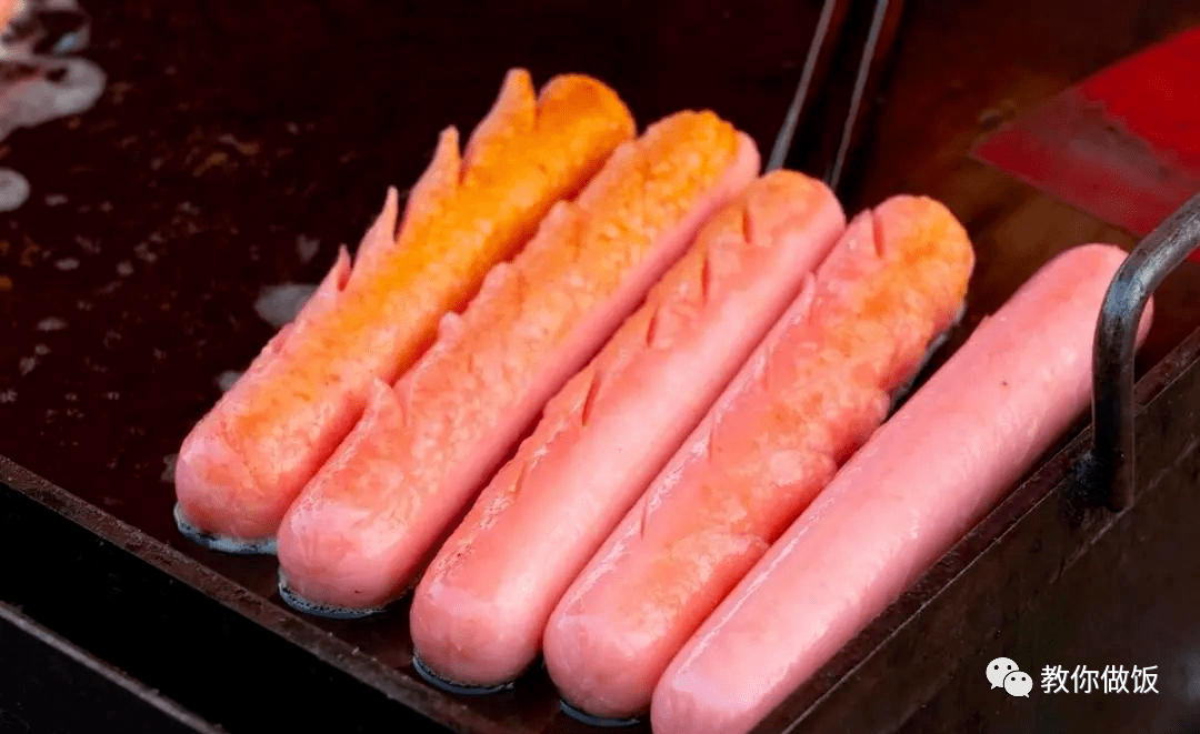 5元3个的淀粉烤肠,你像我这样做,味道不输给路边摊!