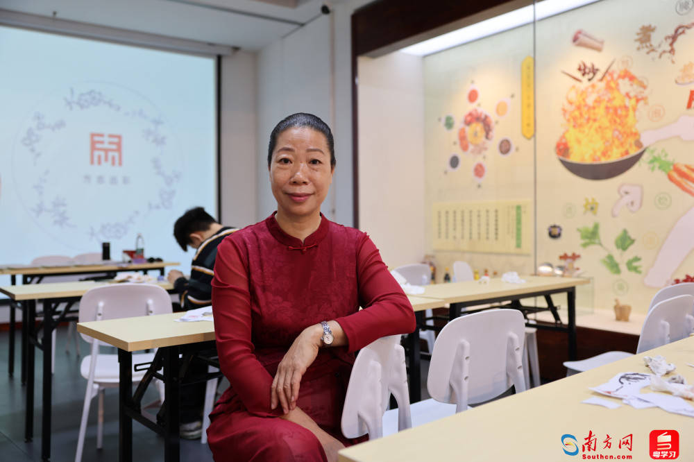 感受非遗文化魅力,广东省方志馆举办广彩非遗体验活动_何丽芬_技艺