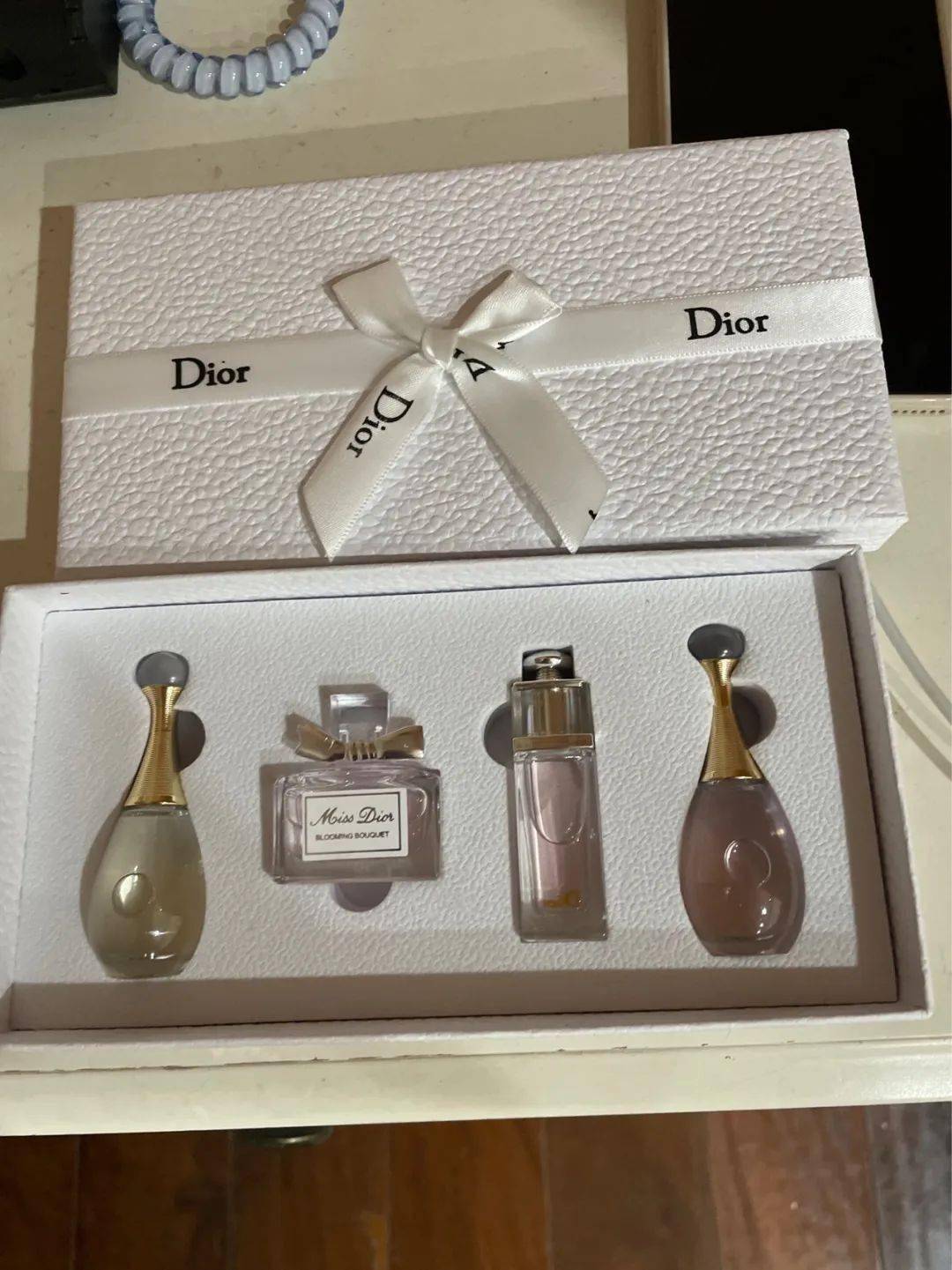 dior香水4件套图片
