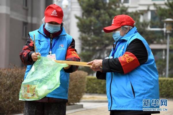 张维为《那就是中国》第179期：全球注目的两会