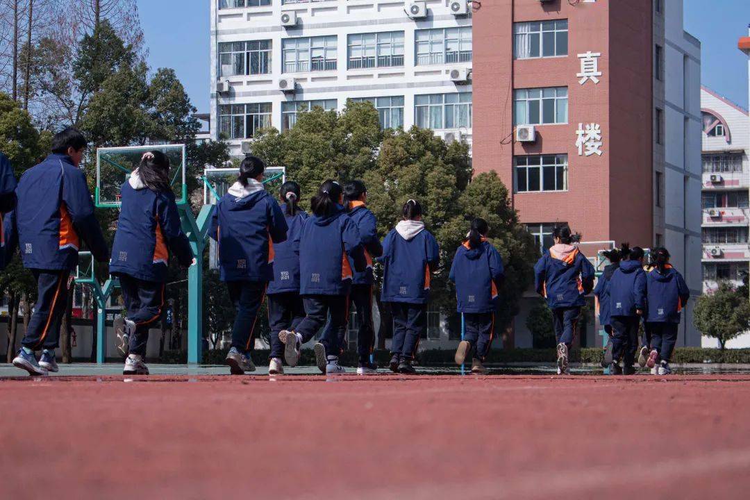 绍兴市建功中学迪荡湖校区绍兴市阳明中学鲁迅小学教育集团绍 兴赏春