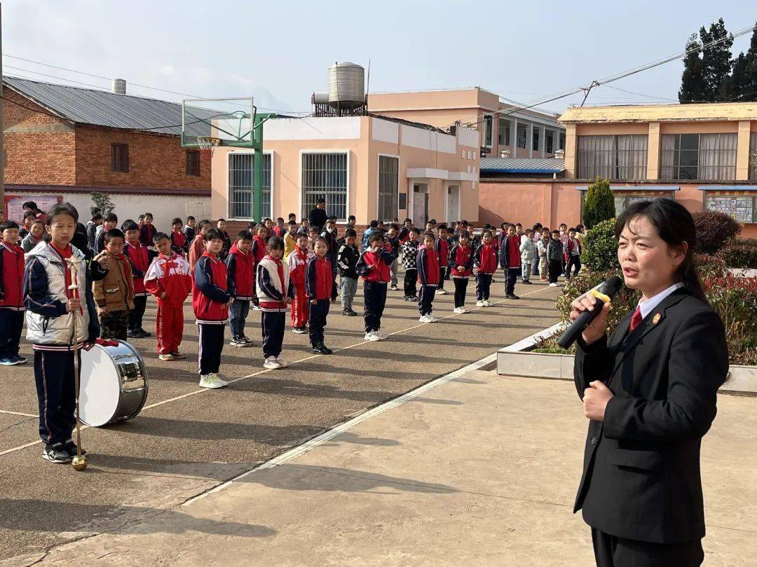 沾益民族中学图片