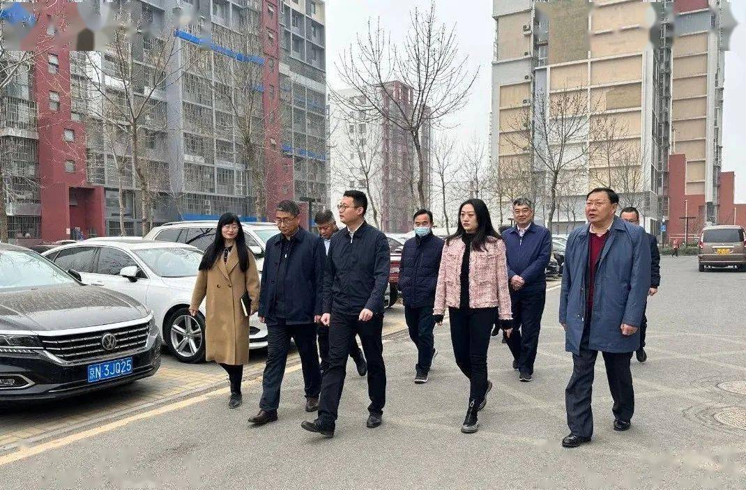 副区长,区创建全国文明城区指挥部社会工作组组长杜跃到旺泉街道石