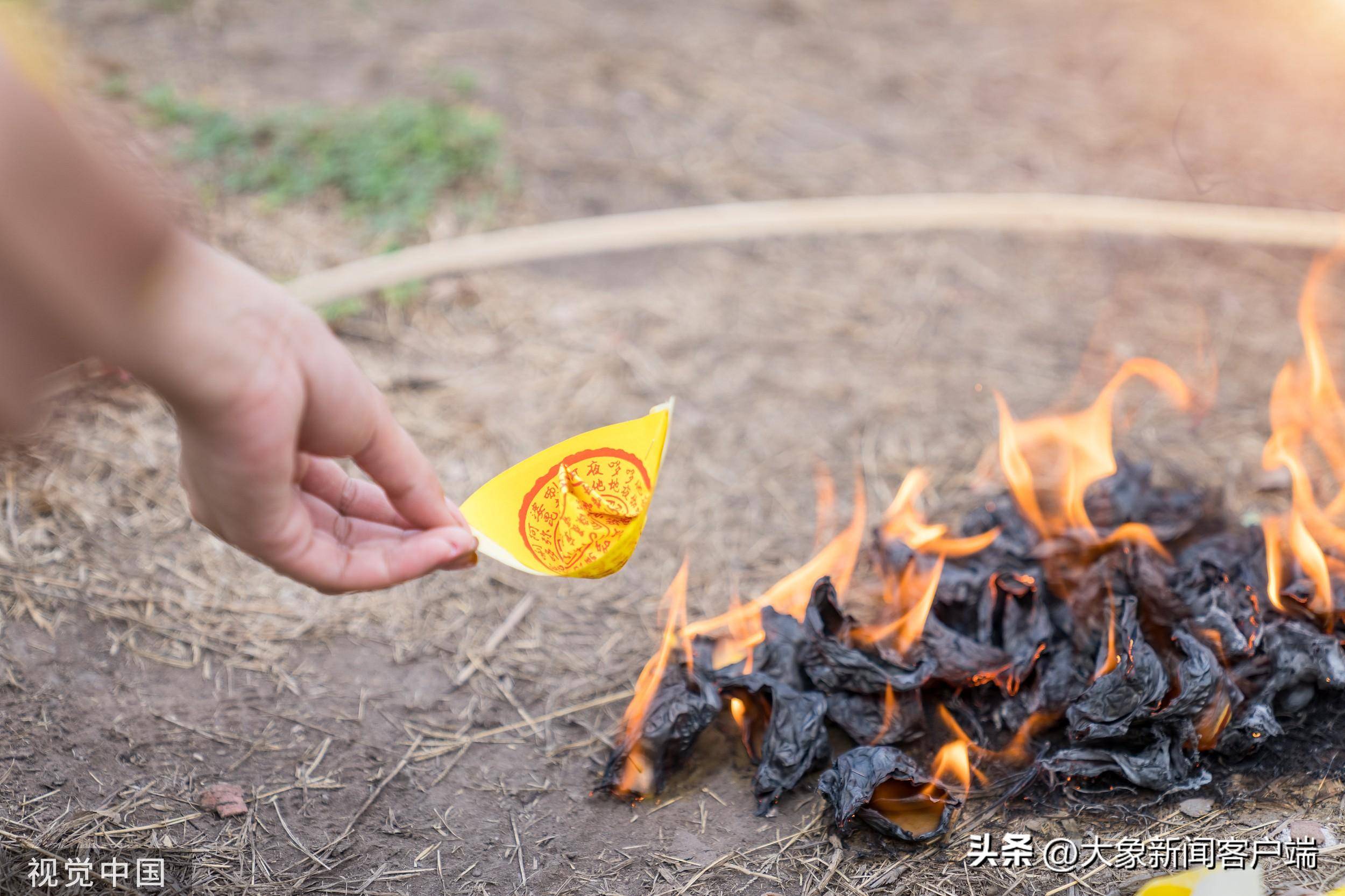 中听 | 闰二月不上坟？那你有没有听过“闰月清明去上坟，金银玉帛拆满盆”