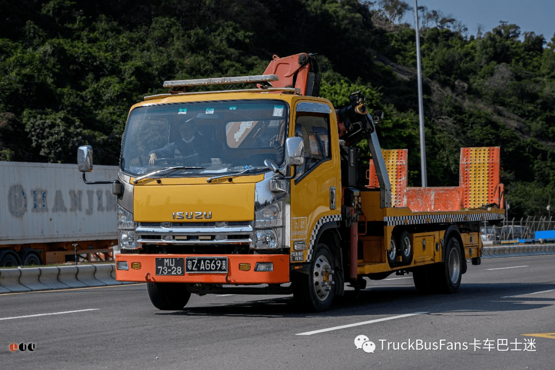 丨蓝白小精灵满地跑——澳门街头街拍轻卡(五十铃篇)_搜狐汽车_搜狐网