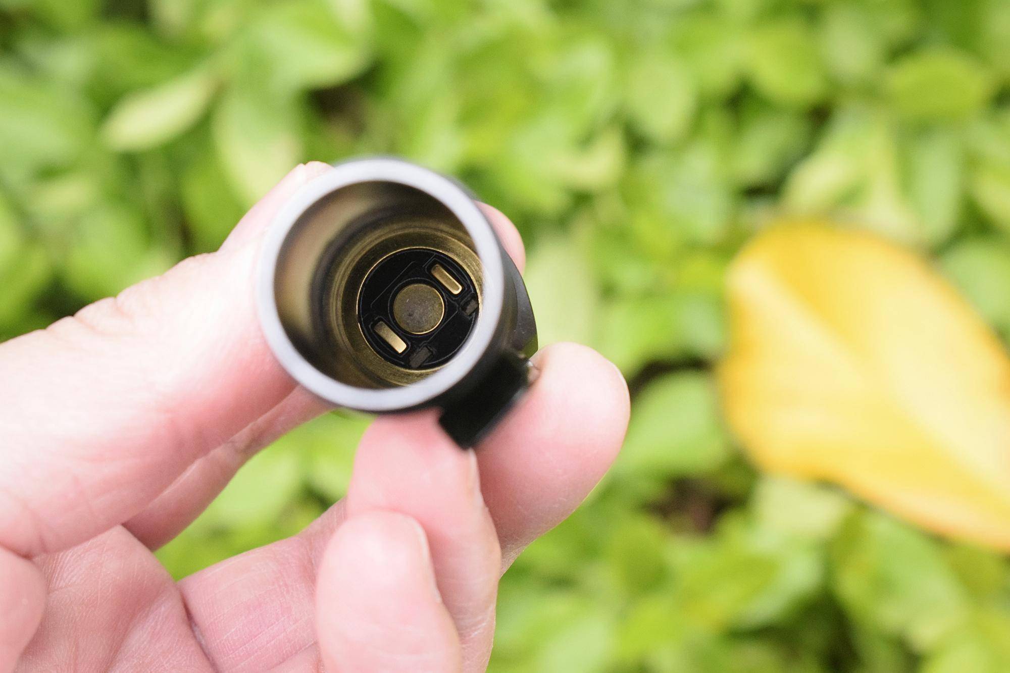 0多功能拐角头灯体验_设计_手电_电池