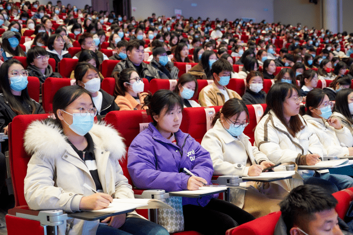 菏泽市牡丹区长城学校图片