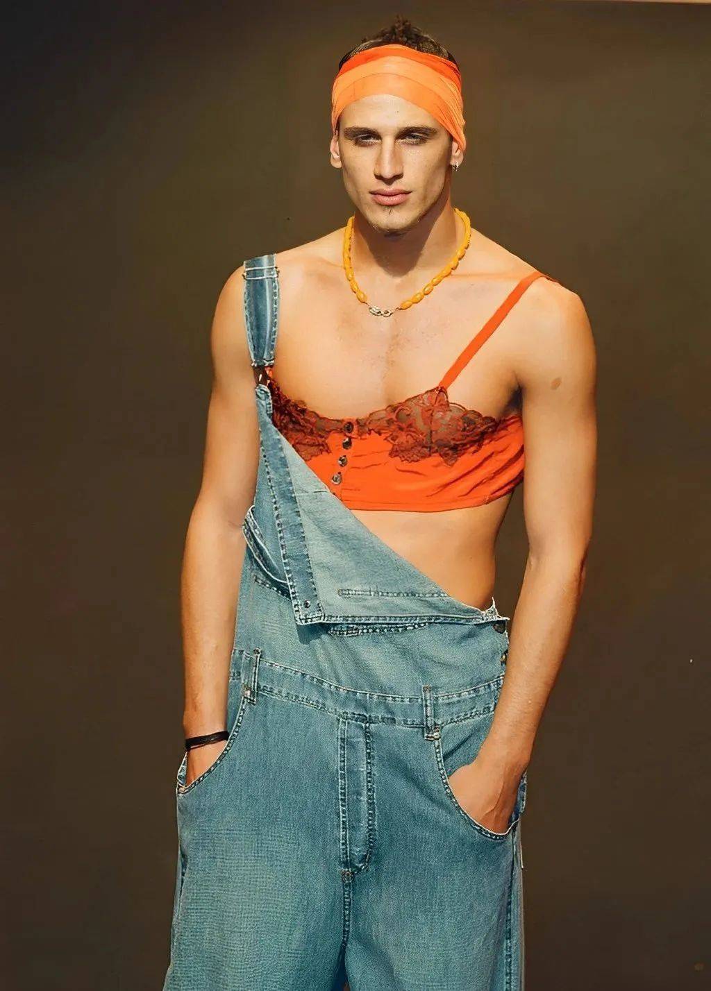 让春夏男装变得浪漫与精致_中性化_性别_系列