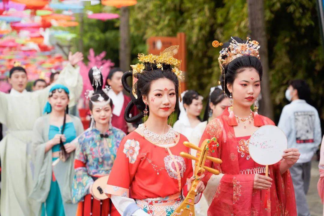 是《苍兰诀》,上海欢乐谷国风华服节即将来袭~_山海_毛一楷_舞团