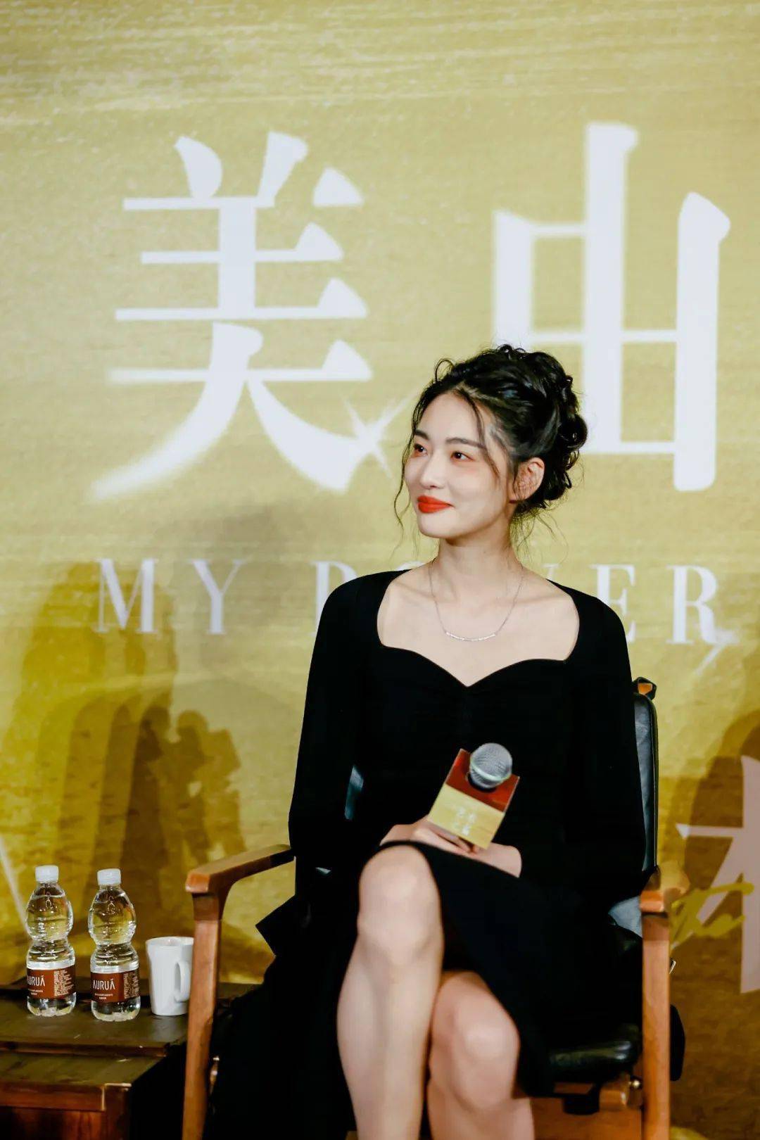 来看看"她们"的答案_艺术_唐立梅_何苗