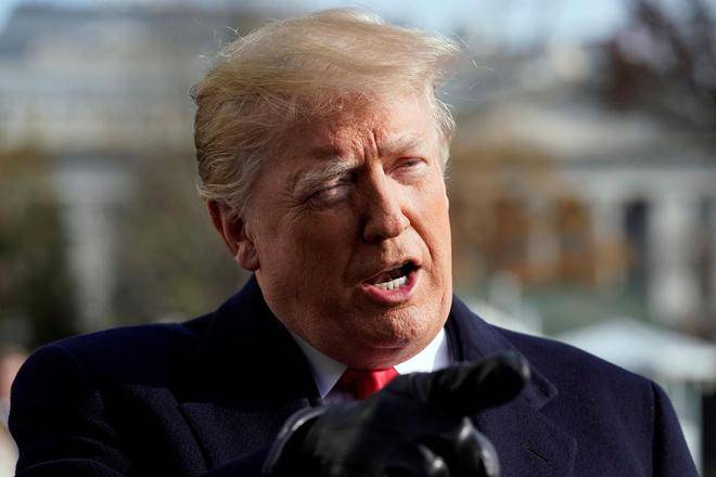 特朗普乱了方寸,火速推出"战袍",1件47美元,准备反了?