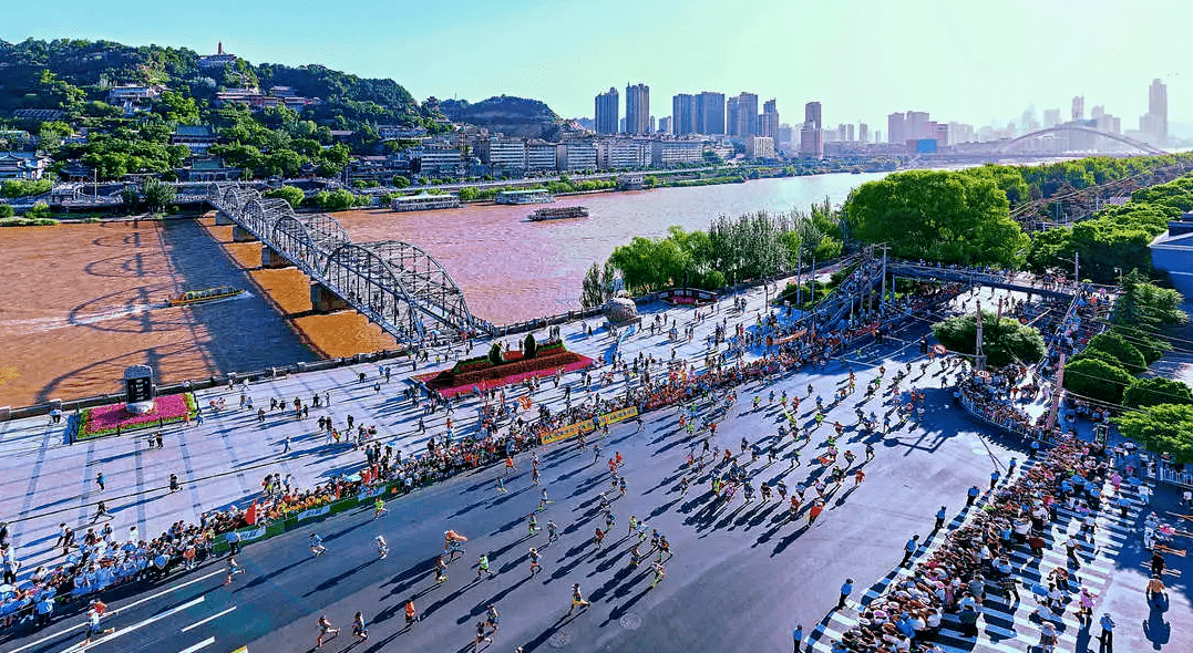 请已获得2021兰州马拉松保留名额选手,回原报名渠道进行缴费,确认参赛