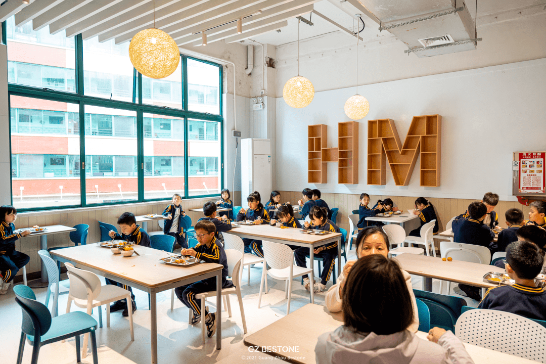 剑桥大学副校长来广!空降这家超美国际化双语学校,刷爆广州教育圈!