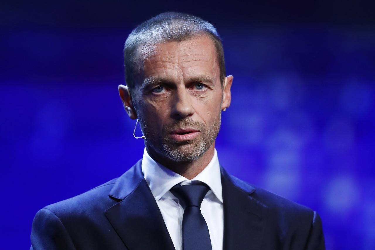 切费林:大马丁的不雅动作令人恶心,他要表明自己不是原始人_梅西_马丁