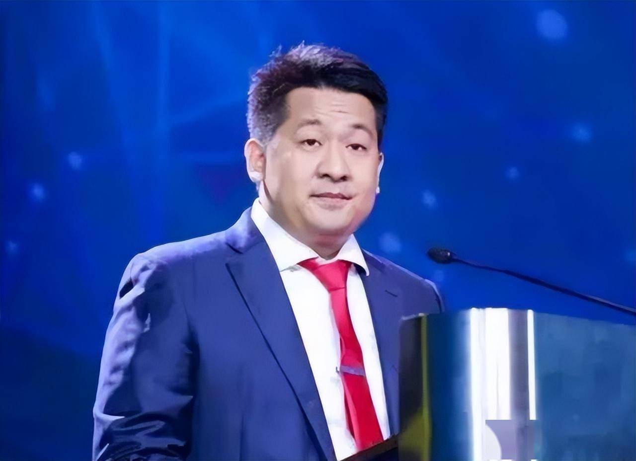 佘伦凯:诈骗中国人21亿,赌博,贩卖人口的全球通缉犯,终于栽了_警方