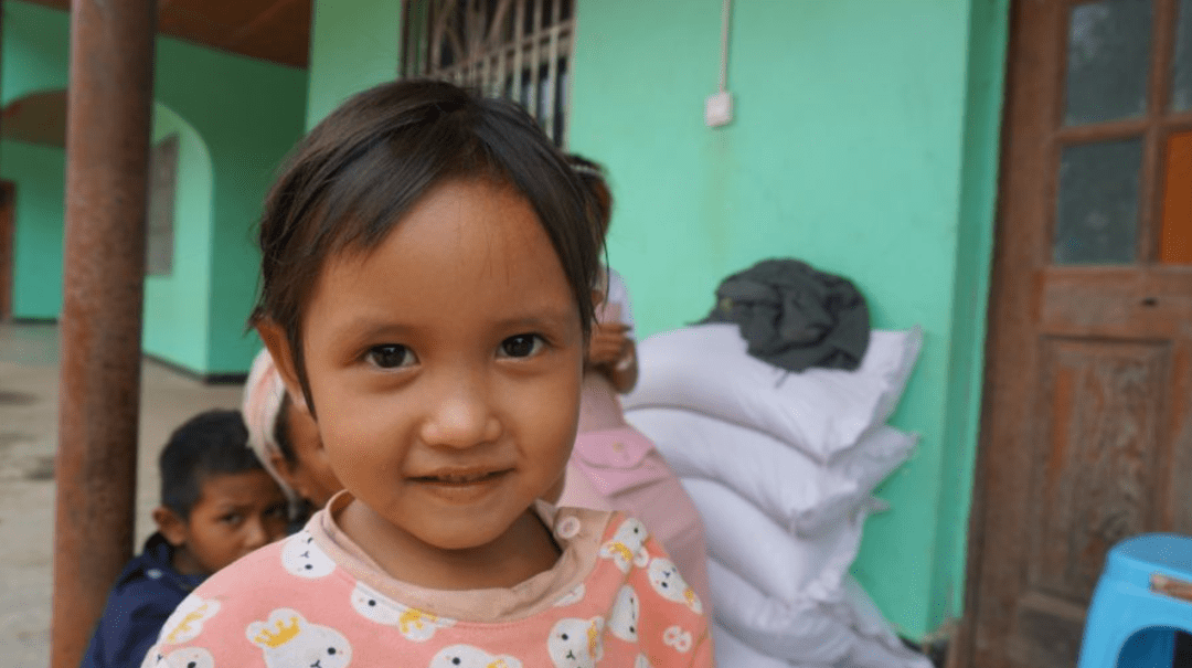 缅甸小女孩价位图片