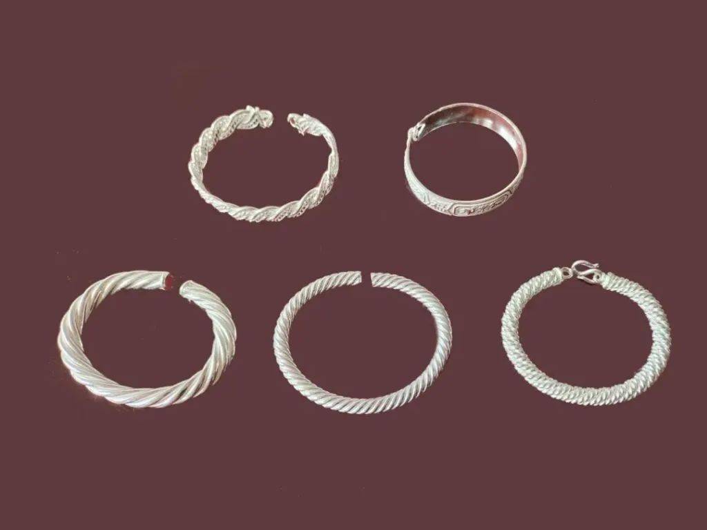 惠安女"银腰链"竟是男人的腰带?