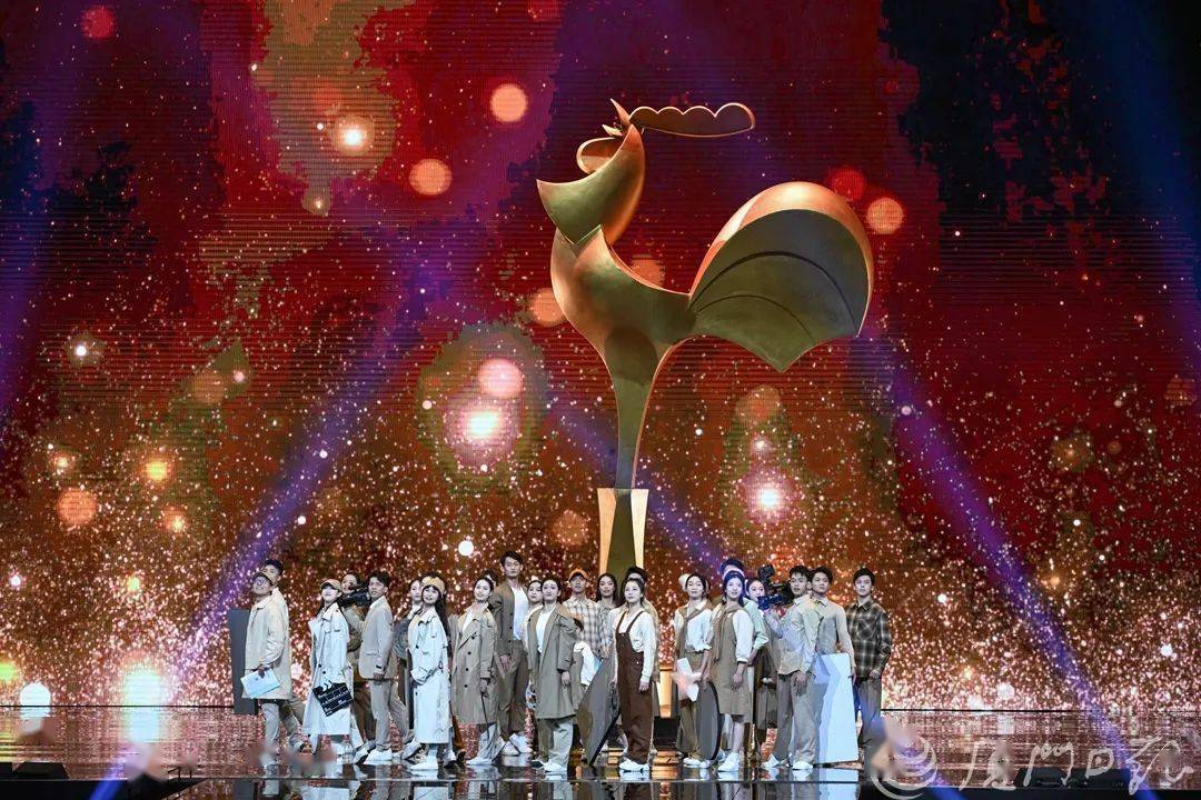 厦门市人民政府签订了中国金鸡百花电影节暨中国电影金鸡奖颁奖典礼