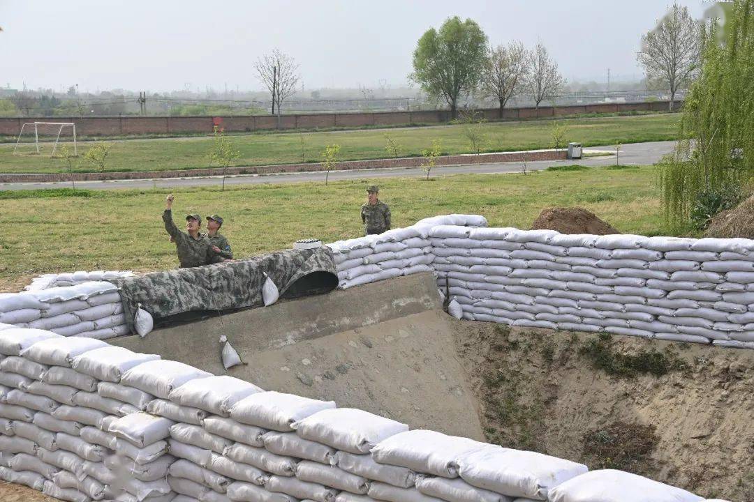 过硬!手榴弹实投震撼现场!_保障_训练场_组织