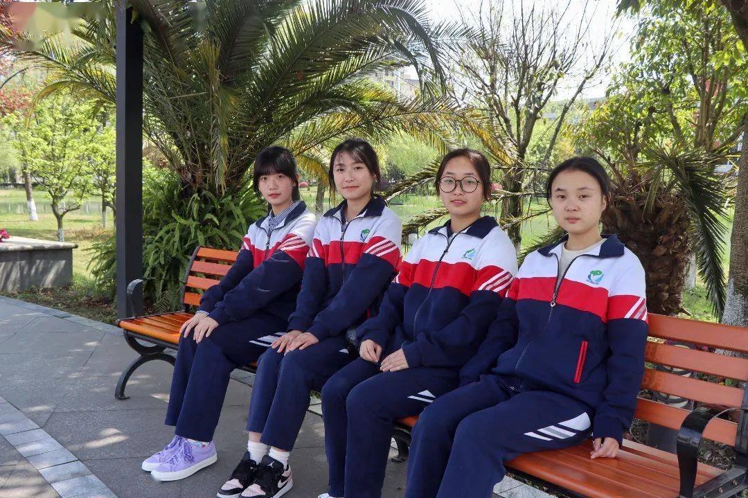 最美职校生78 || 传承医者"仁爱"之心 成铁卫校学生以匠心致初心