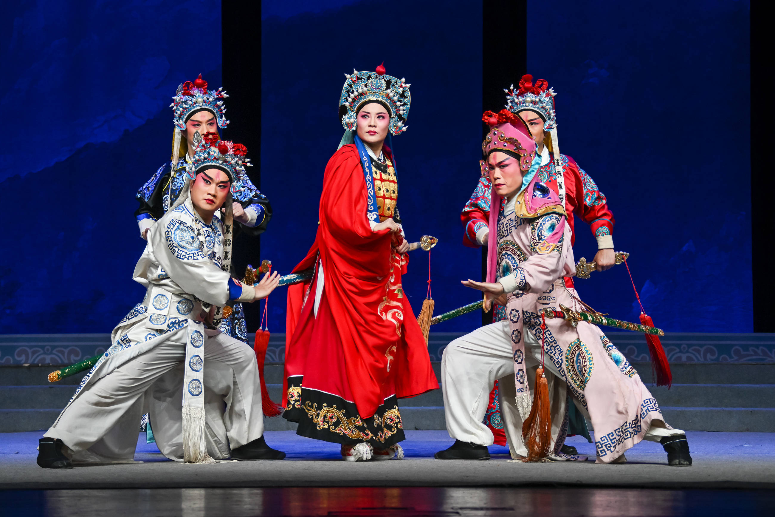 此次参演演员均为河南豫剧院一团优秀中青年演员,花木兰扮演者