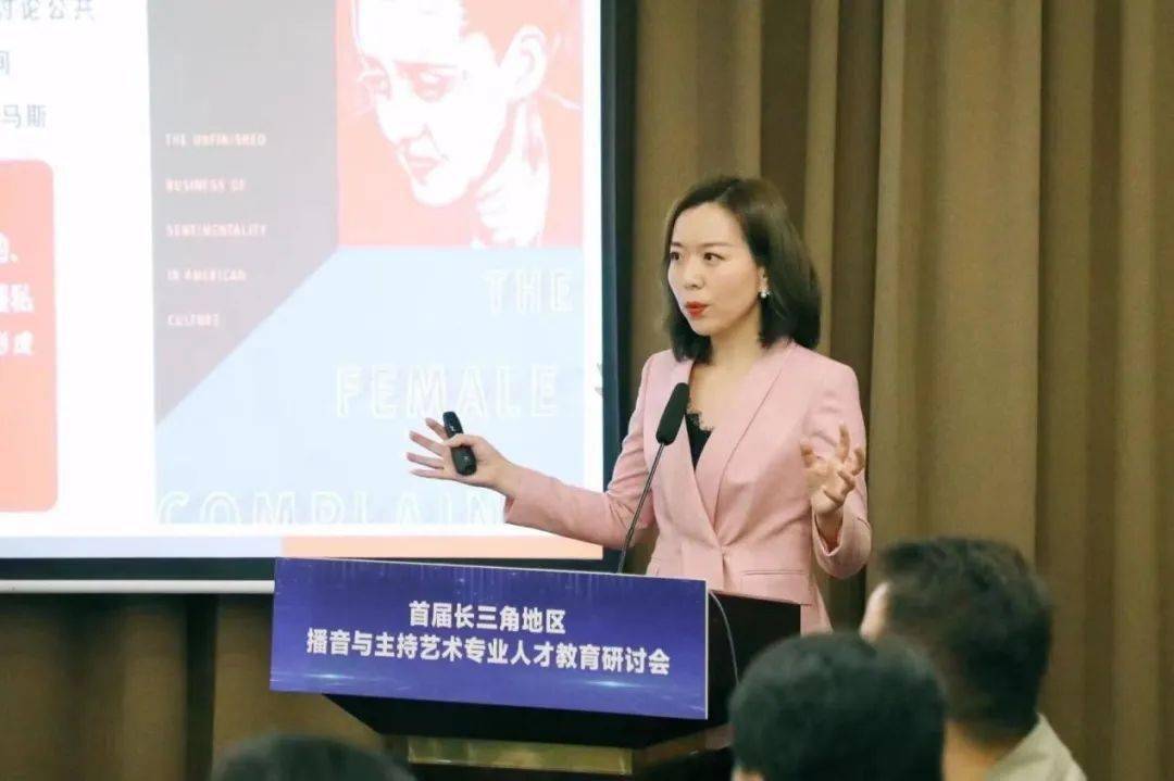 今天,让我们共同走近金叶,吕帅两位老师,了解他们的教学故事