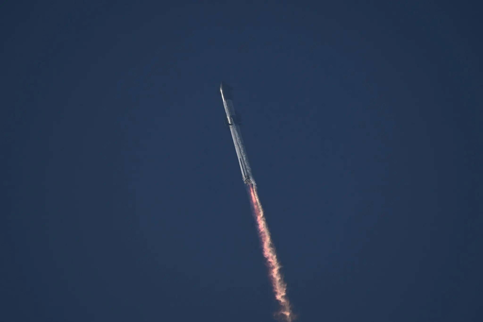 马斯克：SpaceX星际飞船下周首次高空试飞，三分之一成功率_凤凰网