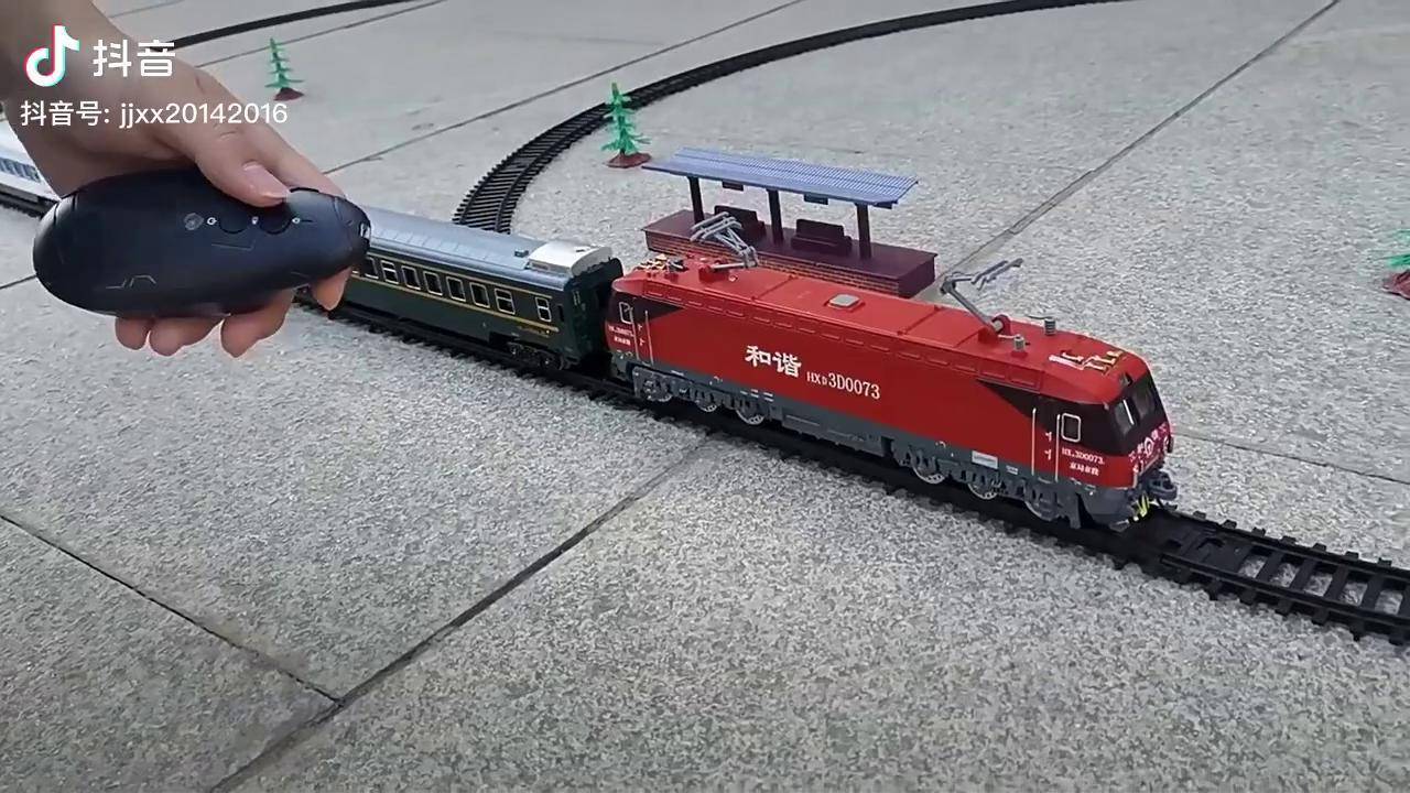 电动遥控电力机车和谐hxd3cd仿真模型玩具轨道小火车套装小火车玩具