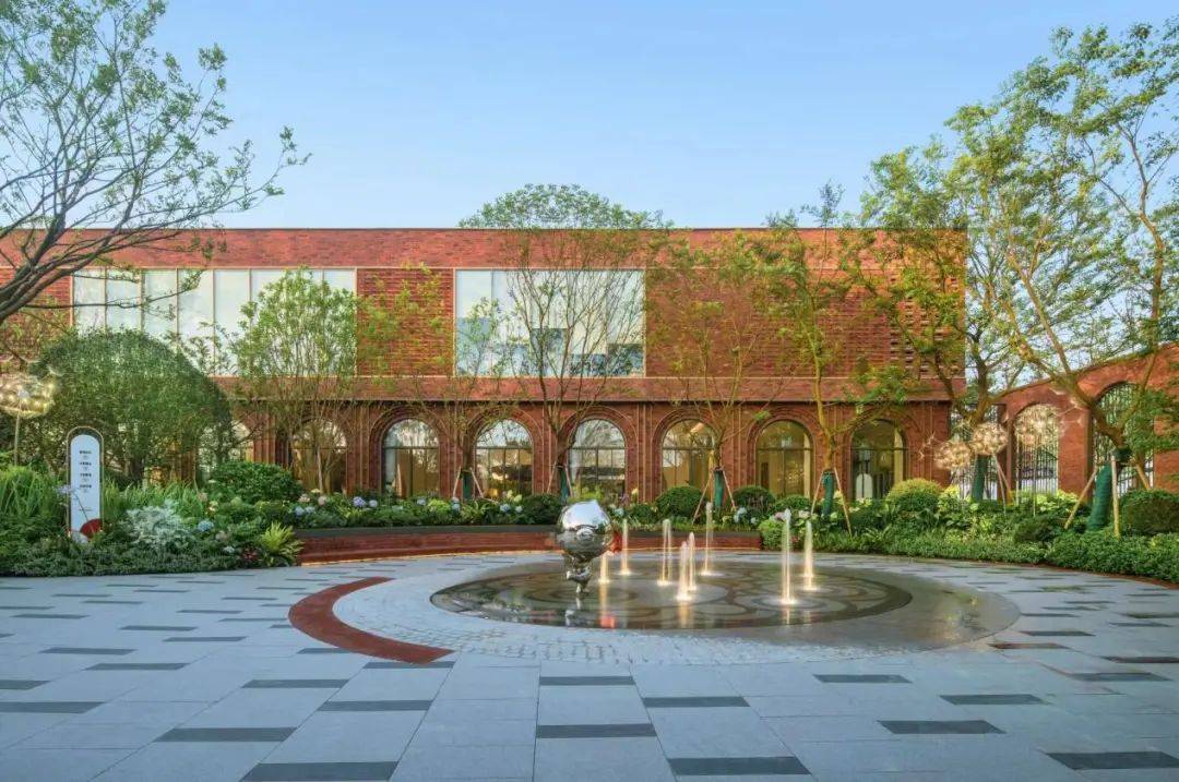 褐石网红住区，300万级金地新乐里实景示范区即将开放！_新城_生活_松江
