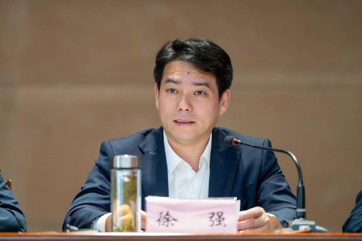 海曙区建设平安海曙工作会议暨海曙区信访工作会议举行_徐强_风险