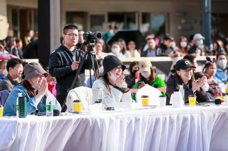 开心麻花签约艺人陈冰,金春花,李洋担任活动评委