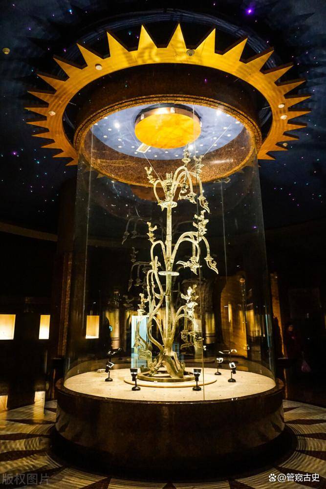 三星堆青铜神树探秘_颛顼_太阳_面具