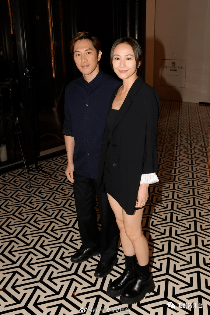 结婚|gin lee性感look观礼 杨受成太太拎鳄鱼皮hermès贵气优雅_kenny