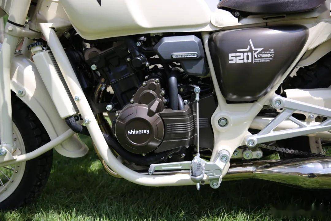 98万起,国产首款500级双缸挎子鑫源龙卷风520来袭!_搜狐汽车_搜狐网