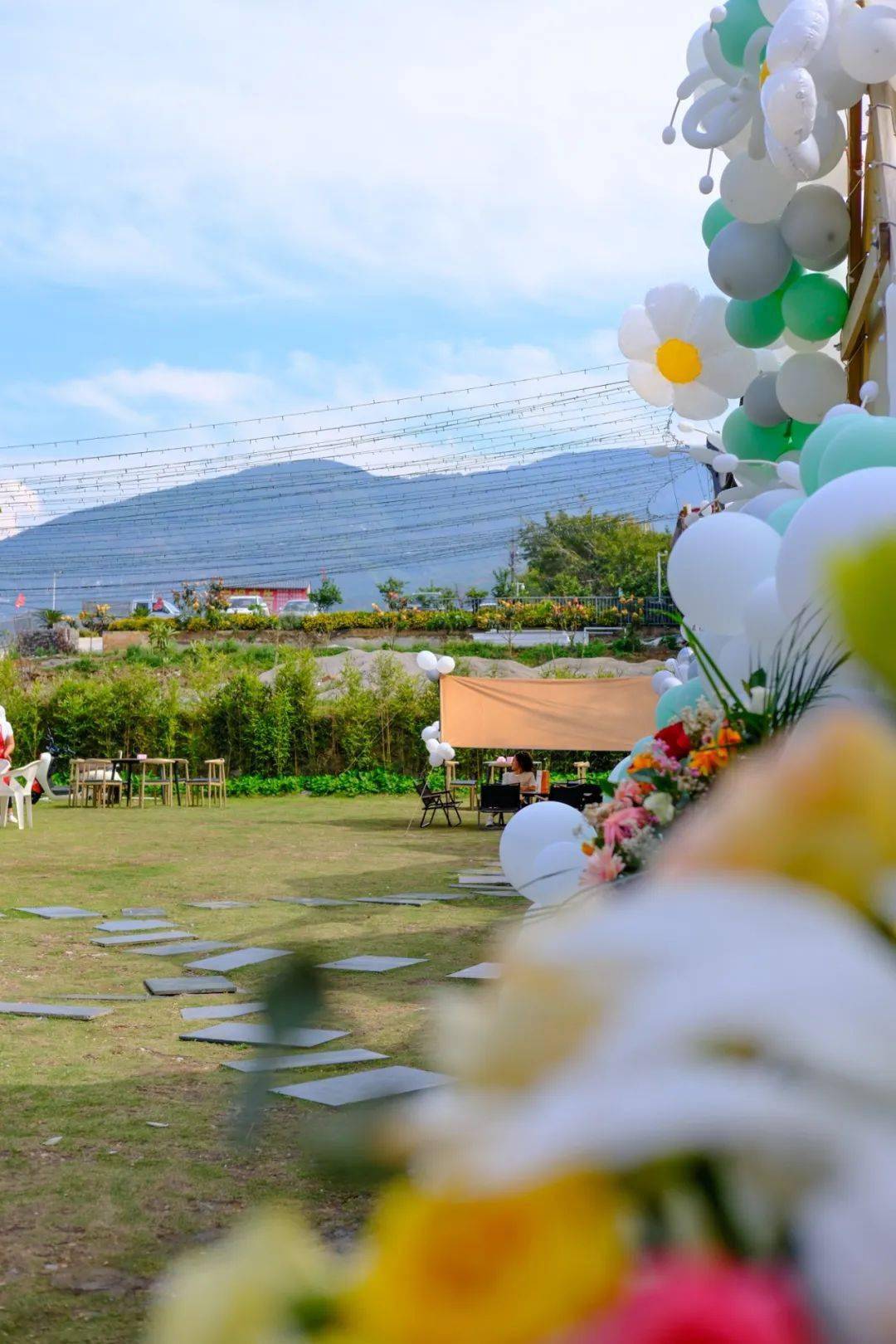 萝卜岗东区菜市对面发现一家颜值爆表的花厨餐厅!