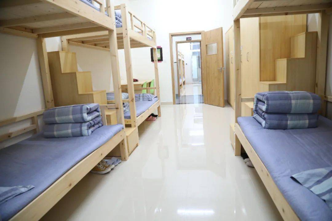 安顺市民族中学宿舍图片