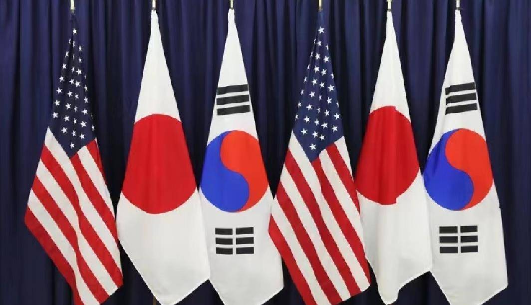 美韩美日军事同盟合体,怎么办?