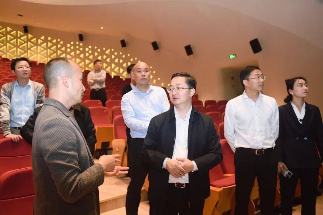 沈燕俊以"四不两直"方式检查安全生产工作_发展_企业_责任感