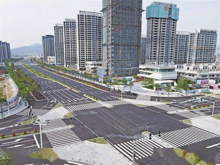 宁德市连城路(疏港路至学院路段)道路工程是省,市级重点项目,是宁德市