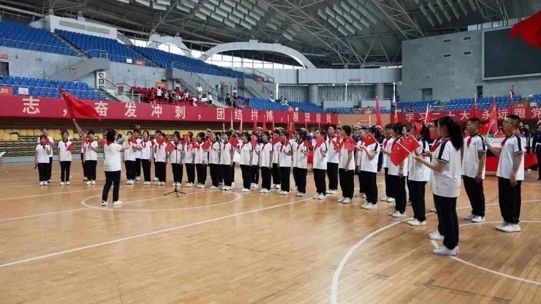 團市委參加太湖縣首屆青年運動會開幕式