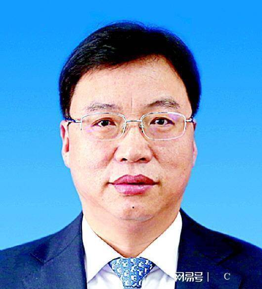 曾任济南市纪委常委,费县县委书记,政法委书记,现任淄博市委副书记