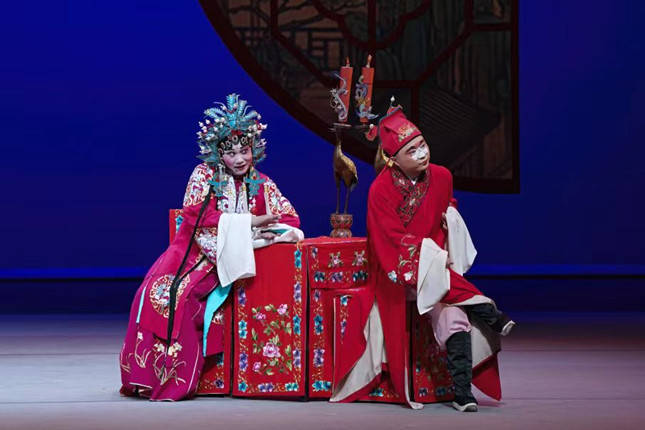集结“秀、万、代” 三辈演员，浙江昆剧团合力唱响“5·18”大戏_传承_风筝_整理